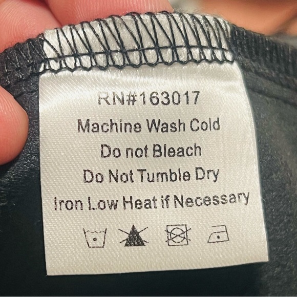 Princess Polly Black Leather Trousers Glossy High Waisted Pants Zip Up Closure - Picture 8 of 8